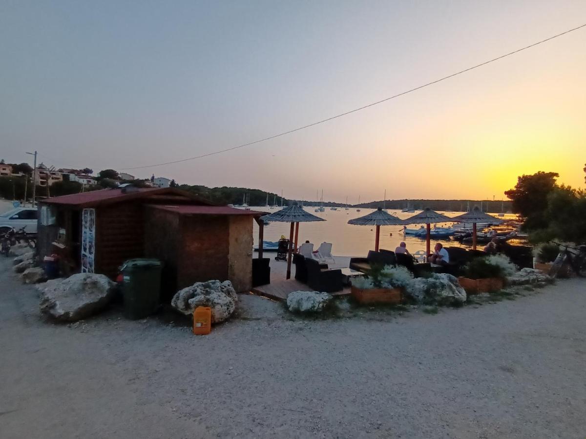 Apartamento Sunset View Vinkuran Exterior foto
